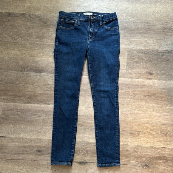 Madewell 9’ Mid-Rise Skinny Jeans - Picture 2 of 6